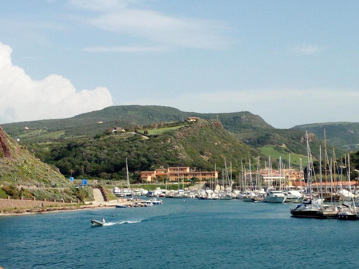Grazioso Attico Vicino Alla Spiaggia E Al Centro Castelsardo Eksteriør bilde