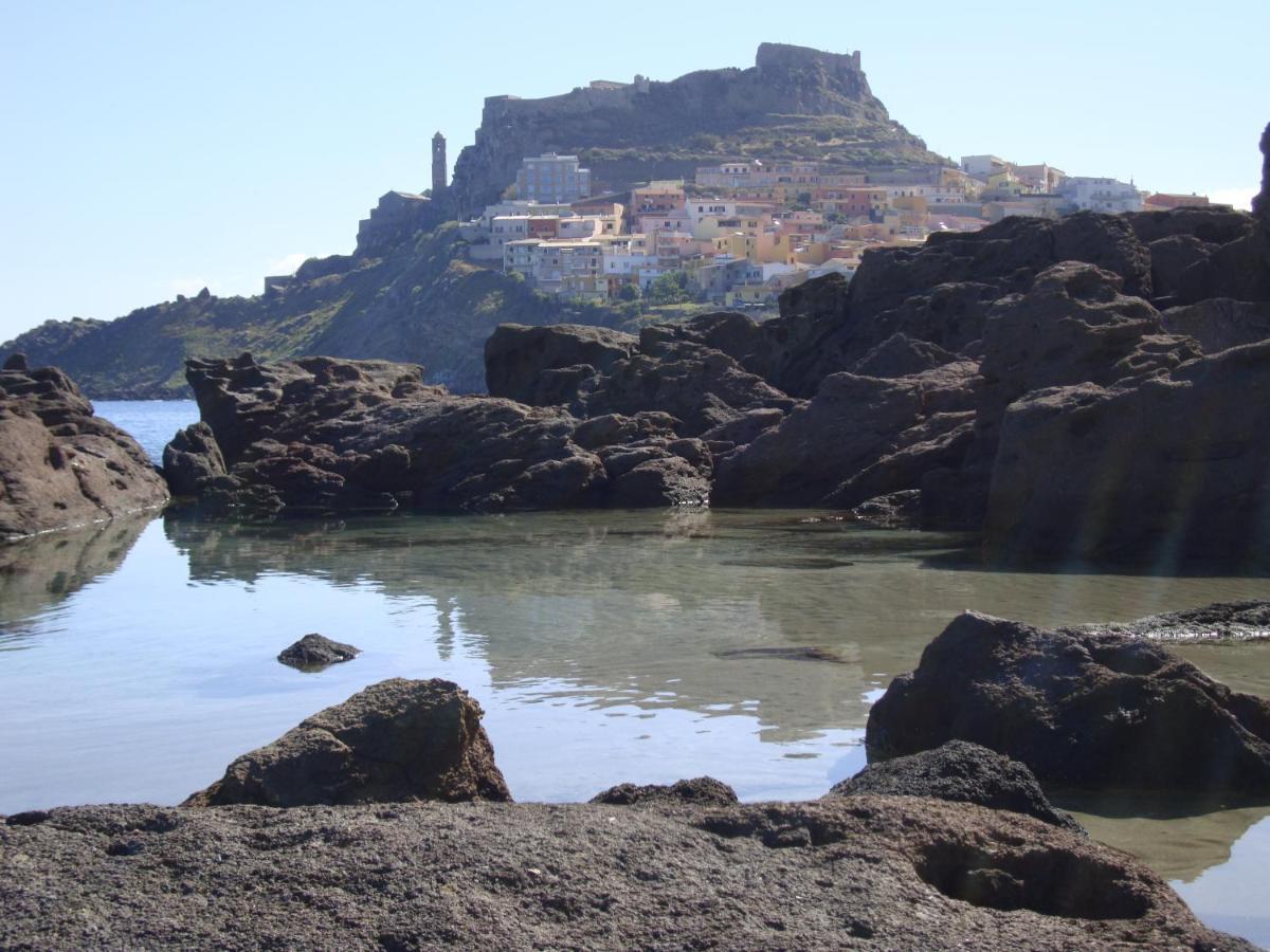 Grazioso Attico Vicino Alla Spiaggia E Al Centro Castelsardo Eksteriør bilde