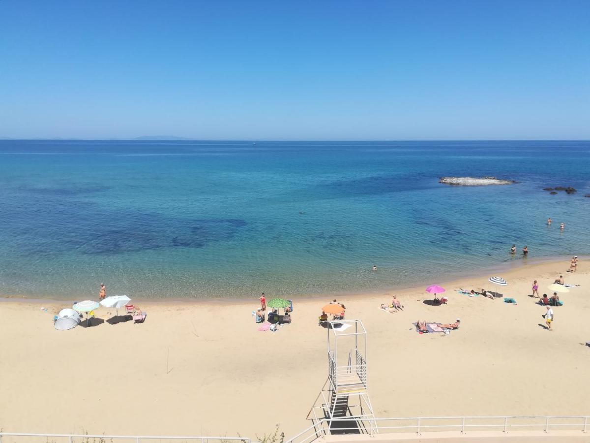 Grazioso Attico Vicino Alla Spiaggia E Al Centro Castelsardo Eksteriør bilde